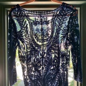 Navy blouse. 3/4 sleeves